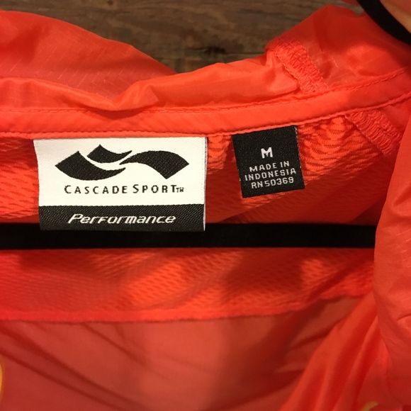 Lightweight Running Jacket - Picture 3 of 4